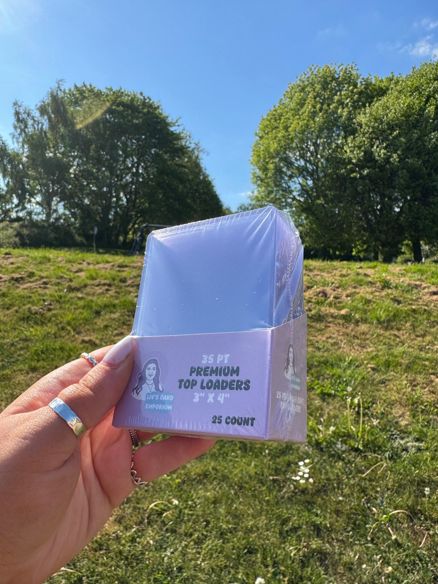 Liv's Card Emporium 35 pt Toploaders